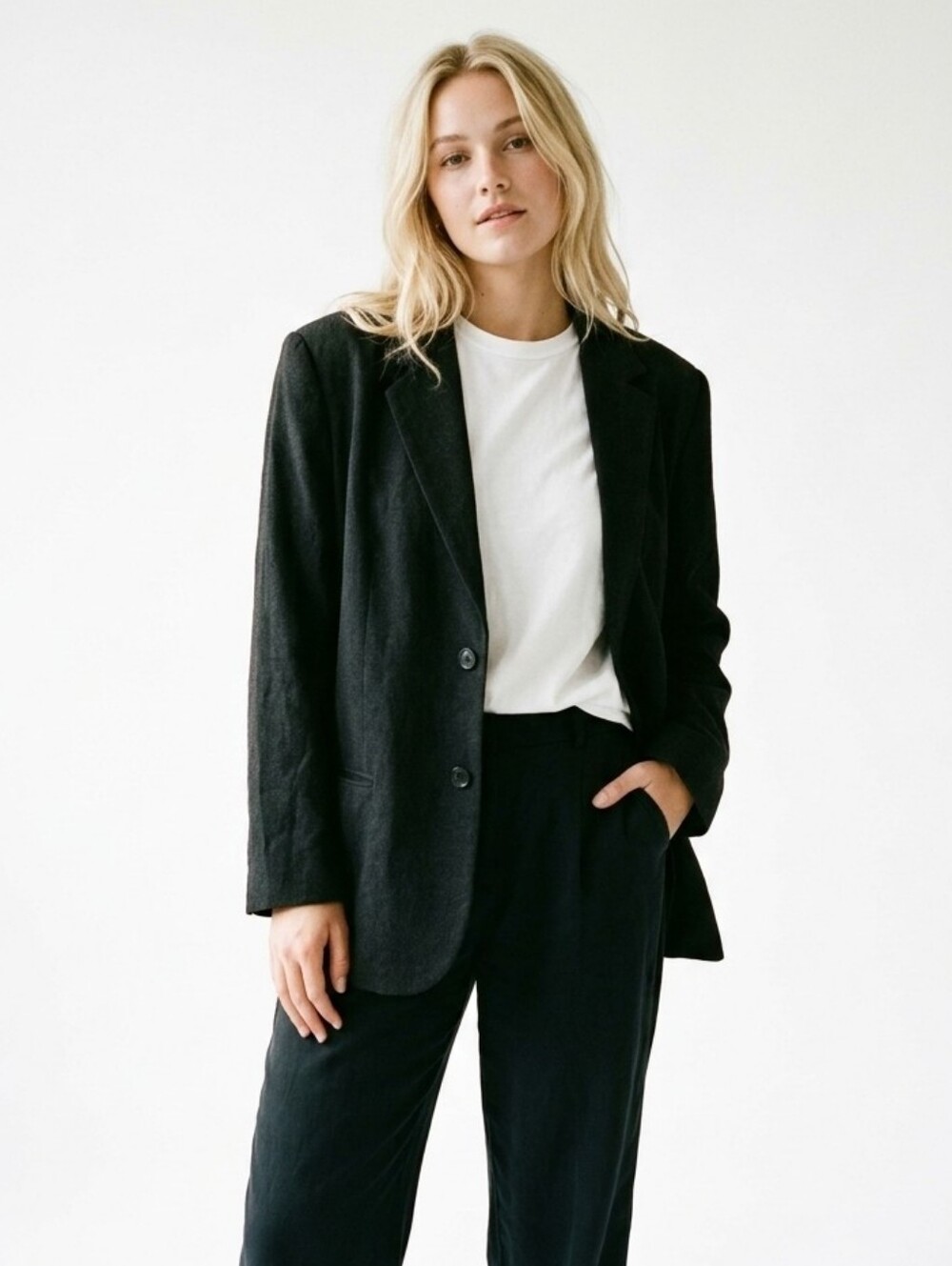 Blazer Black Kim Rogers Signature Two Button 16W